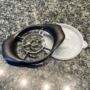 Pampered Chef pineapple wedger